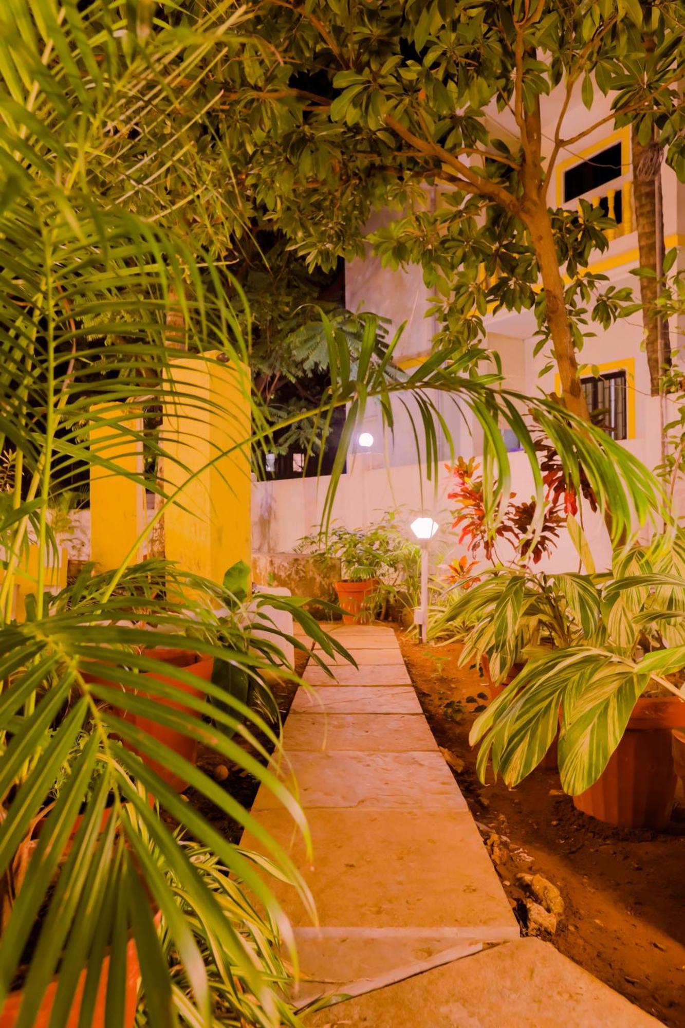 Primavera Holiday Homes-Family Run Goan Guest House Candolim Exterior photo